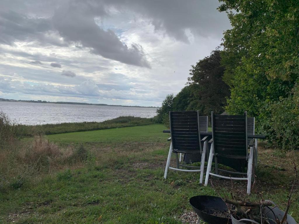 Hotel Hytte I Forste Raekke Til Fjord Holbæk Zewnętrze zdjęcie